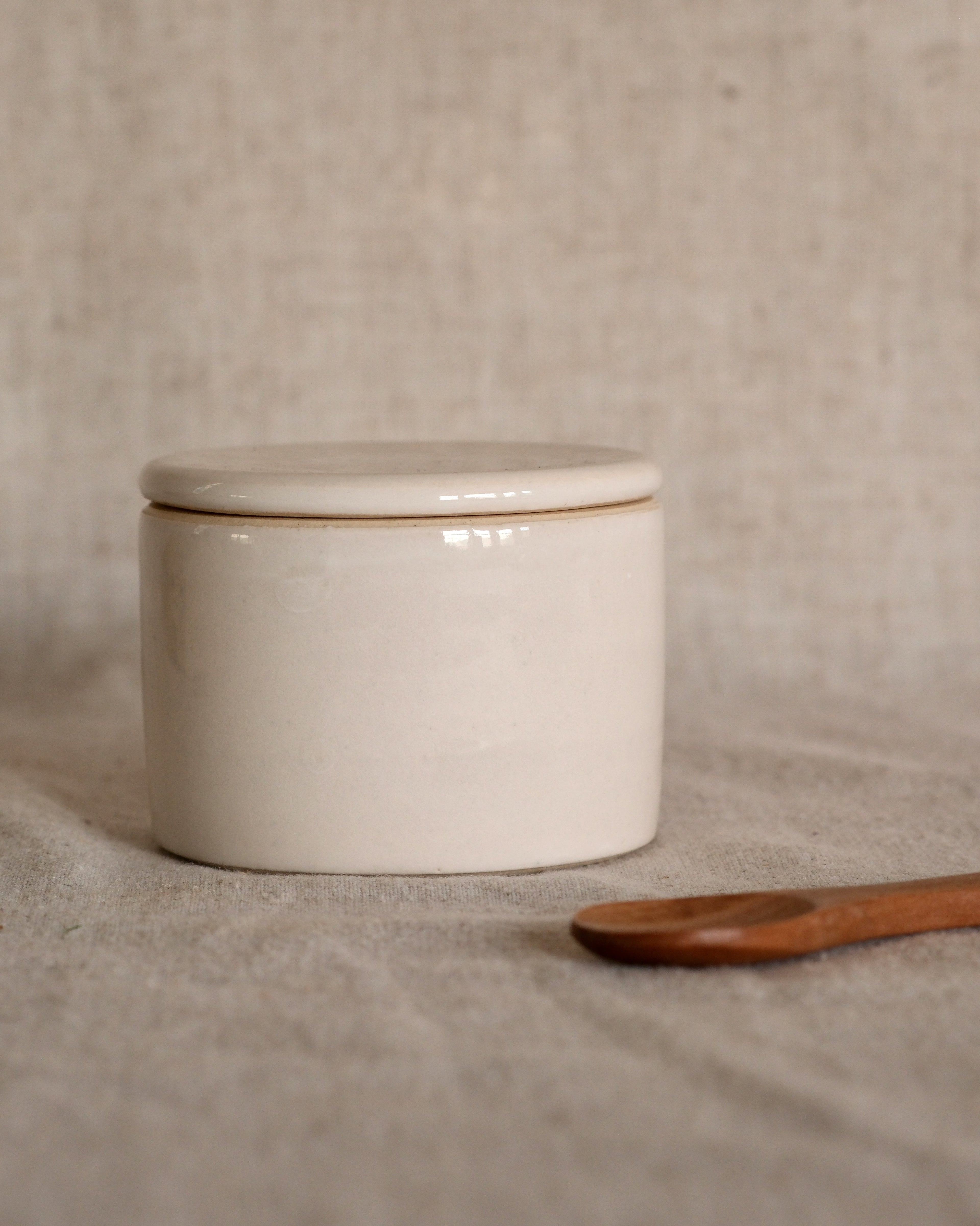 Salt Ramekin in Pure White