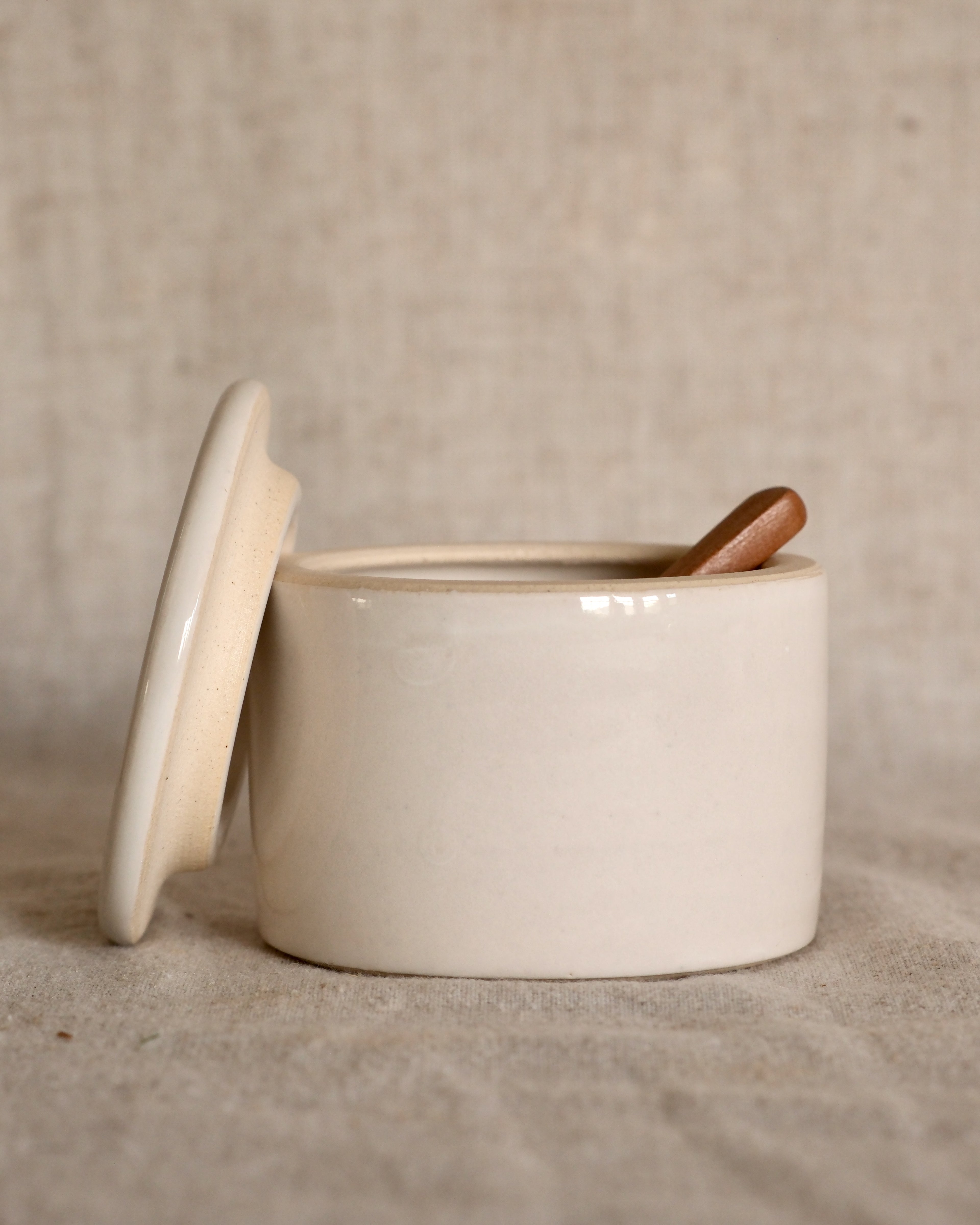 Salt Ramekin in Pure White