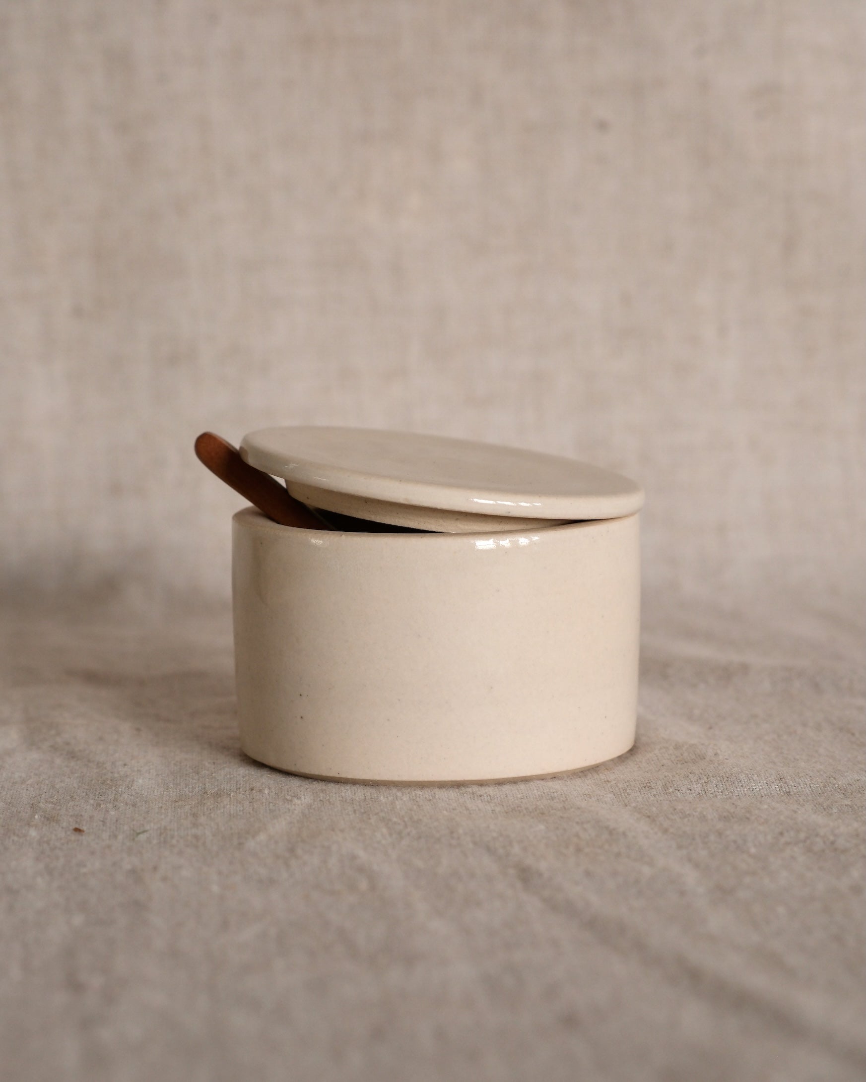 Salt Ramekin in Eggshell