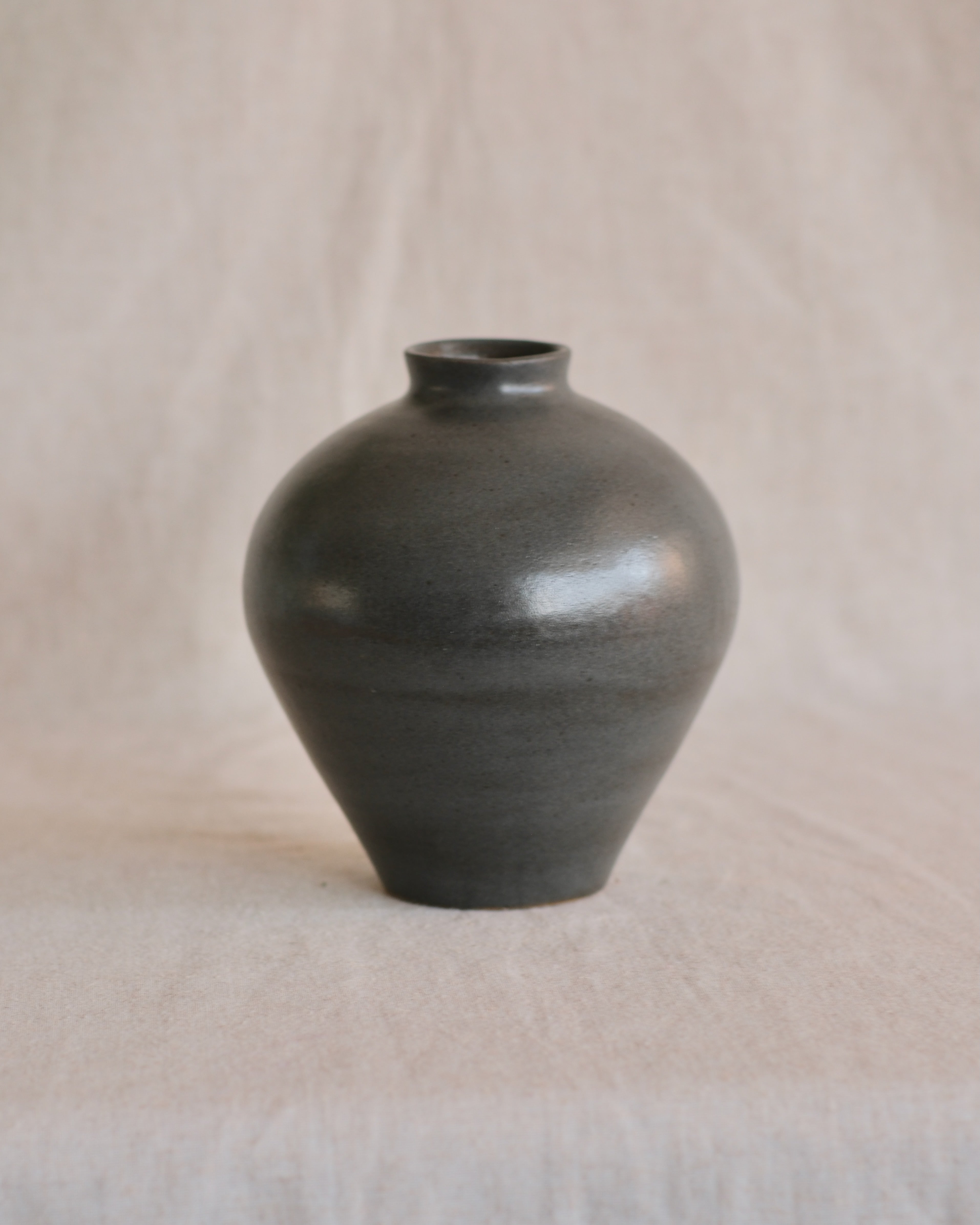 Charcoal Vase Nº1