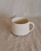 Footed Mug in Pure White