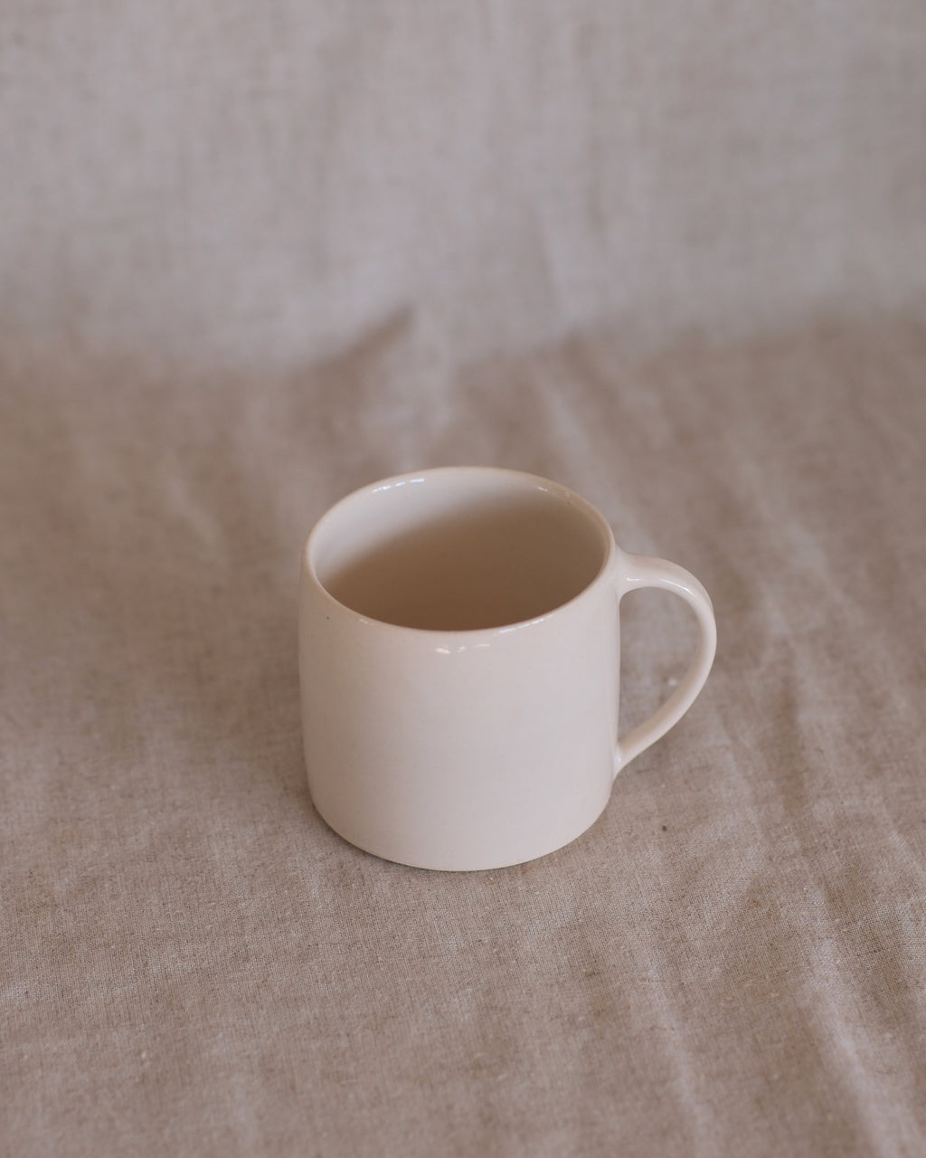Straight Sided Mug in Pure White