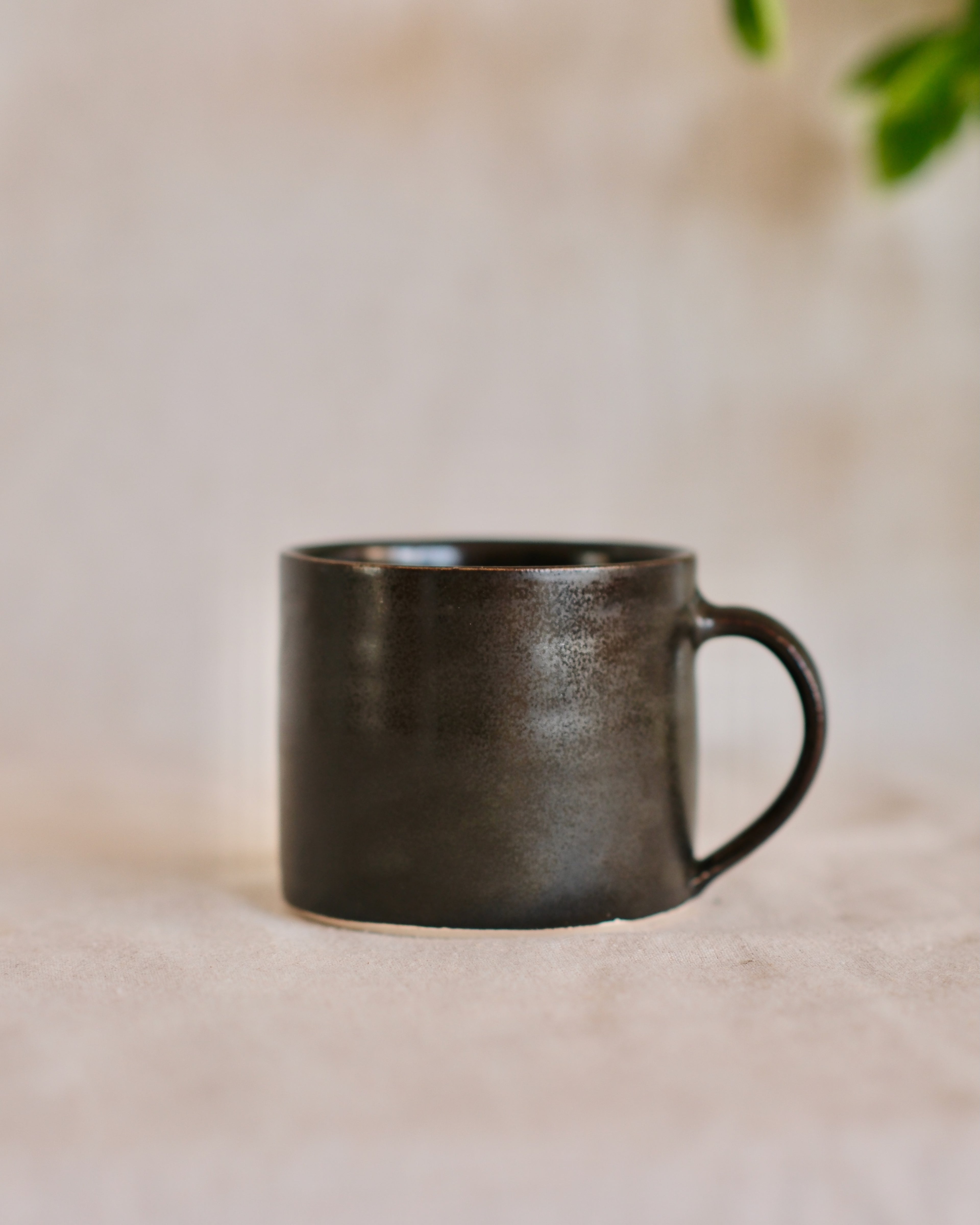Straight Sided Mug in Green Black