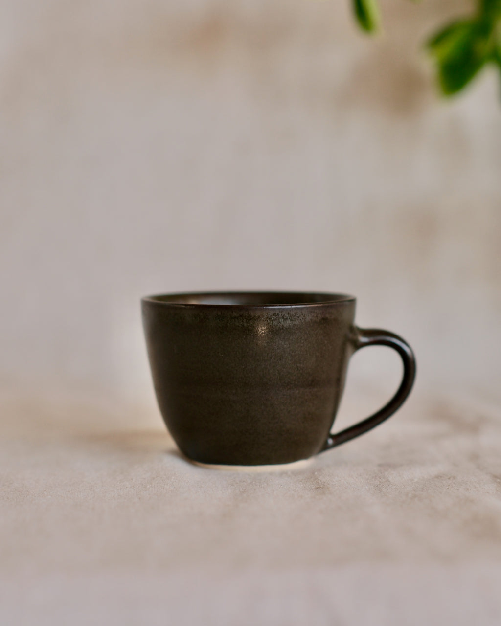 Teacup in Green Black