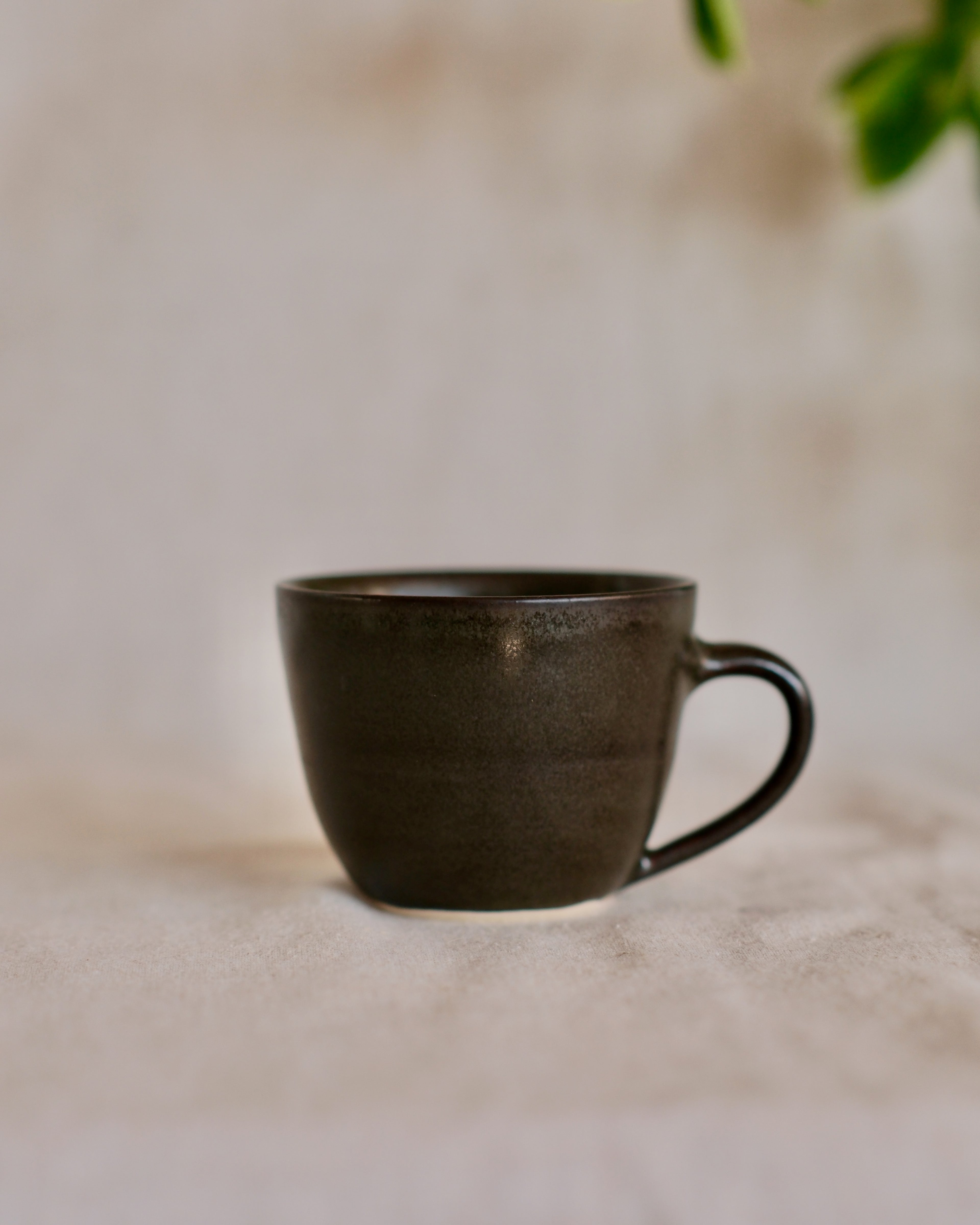 Teacup in Green Black