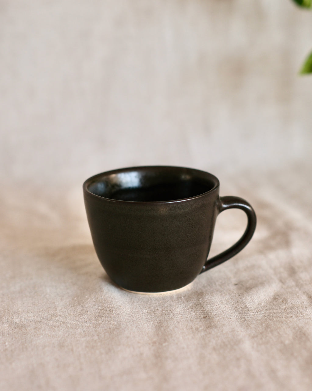 Teacup in Green Black