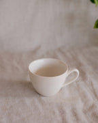 Teacup in Matte White