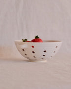 Berry Bowl in Pure White