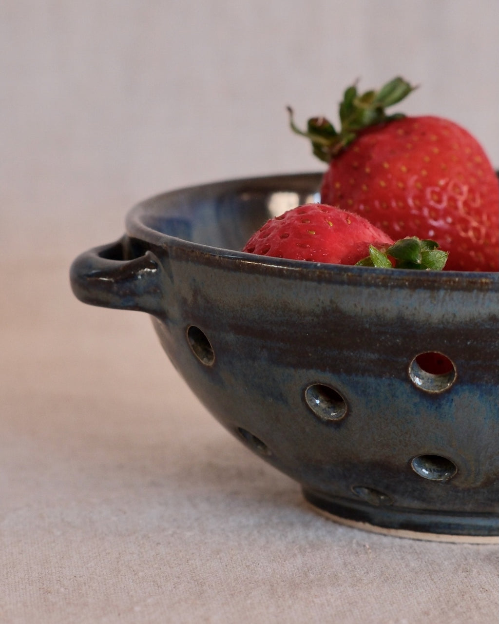 Berry Bowl in Mottled Blue